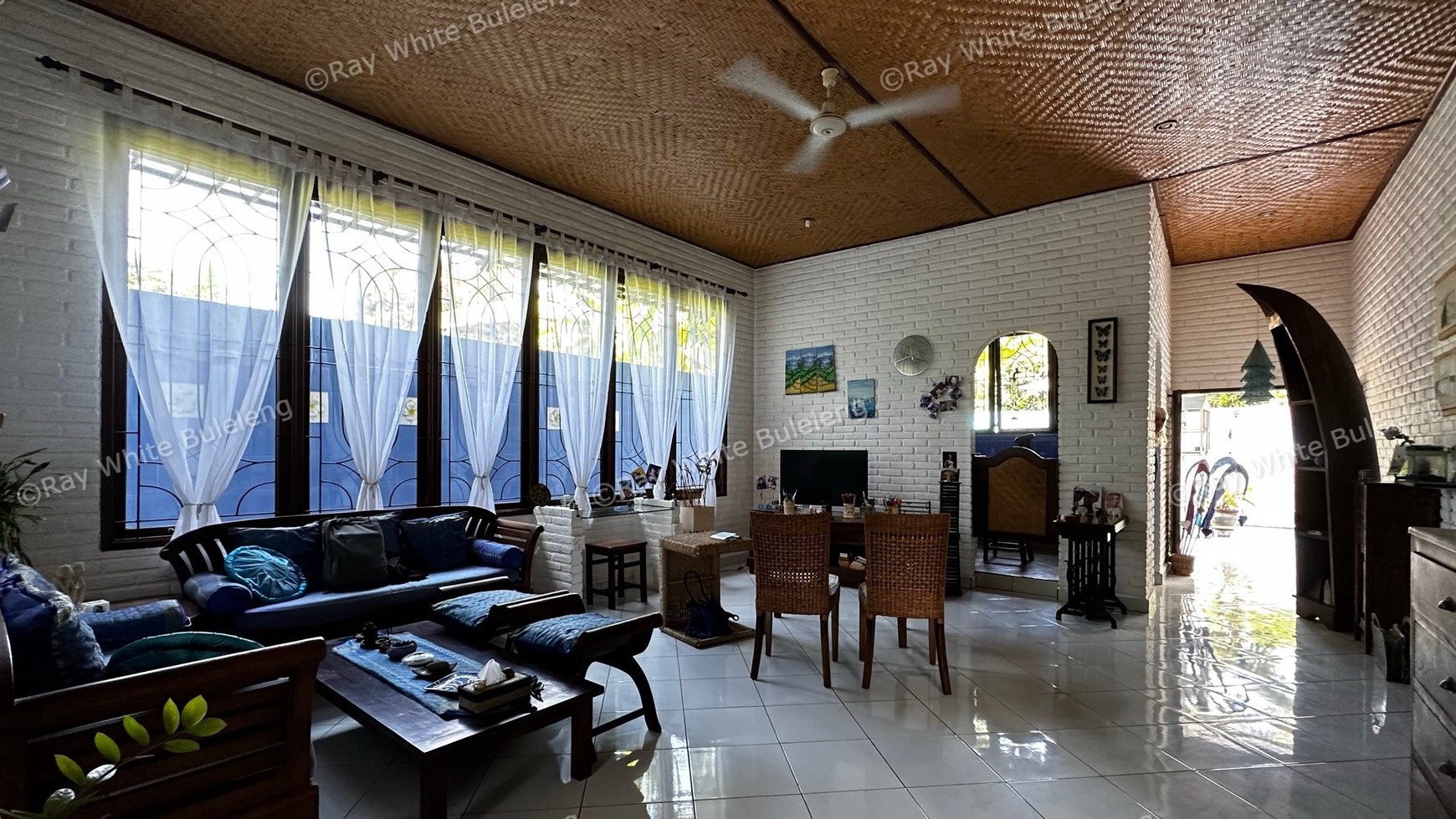 BEAUTIFUL BLUE VILLA FOR SALE