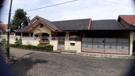 Rumah standar lingkungan aman dan nyaman lokasi di Pondok Aren.