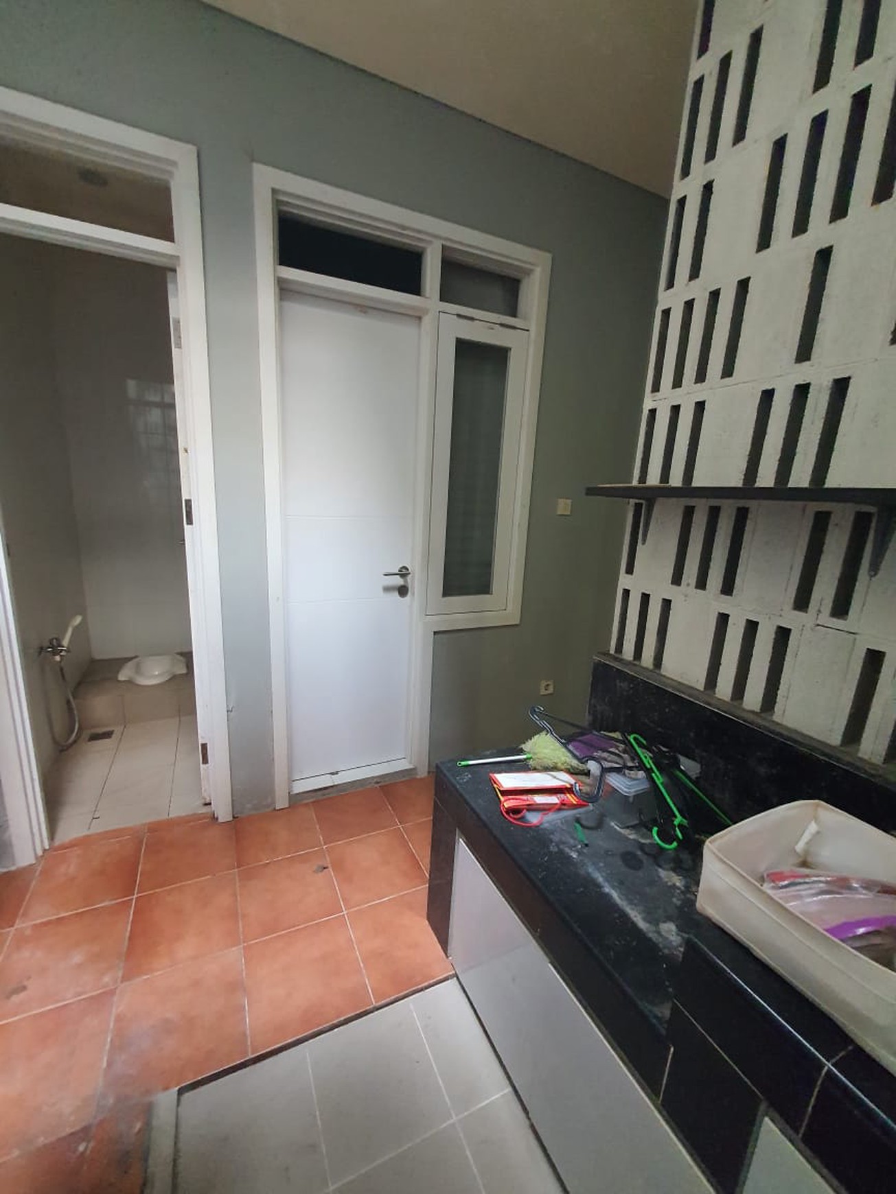 Rumah Siap Huni dengan Hunian Nyaman dan Asri di Bintaro Sektor 9.