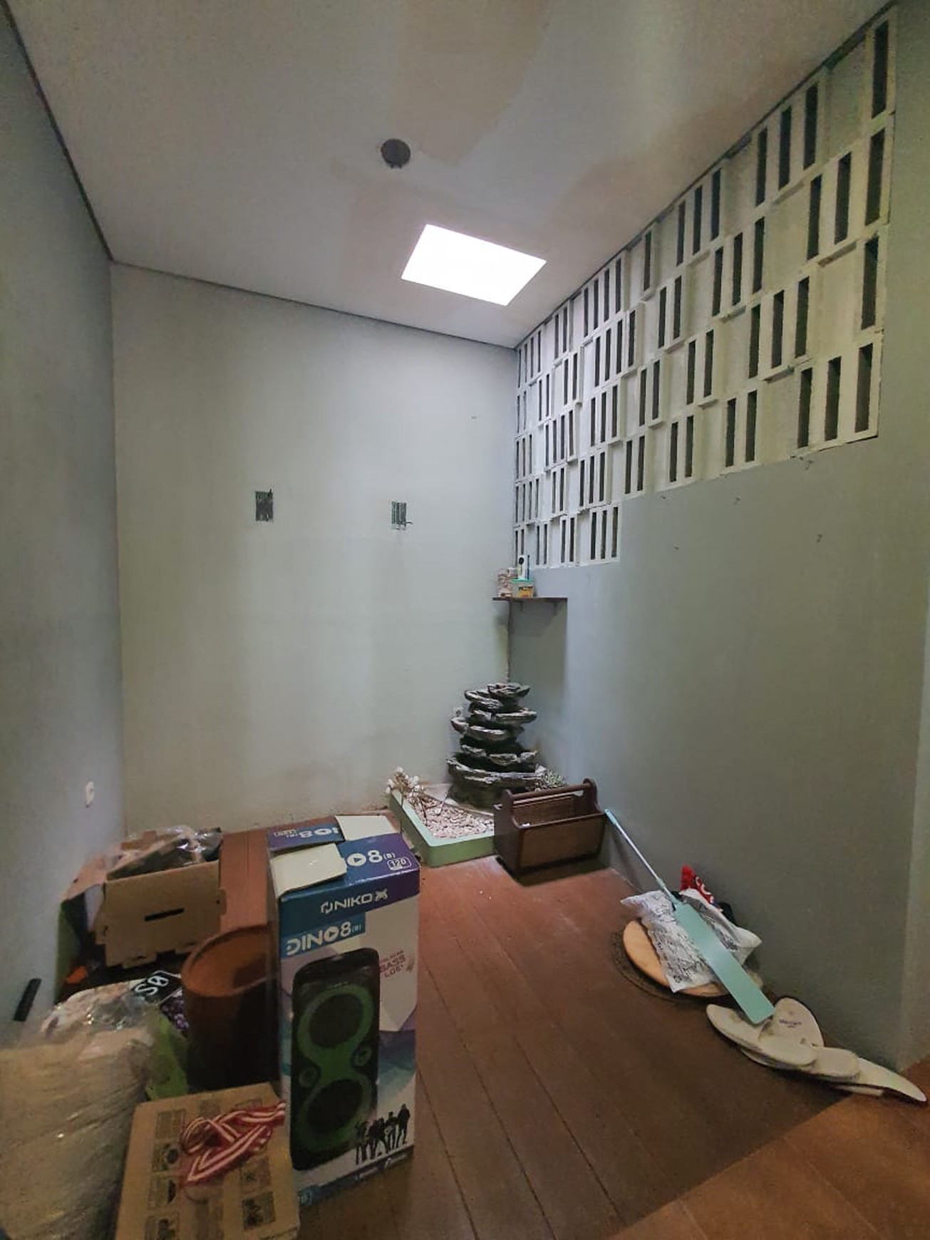 Rumah Siap Huni dengan Hunian Nyaman dan Asri di Bintaro Sektor 9.