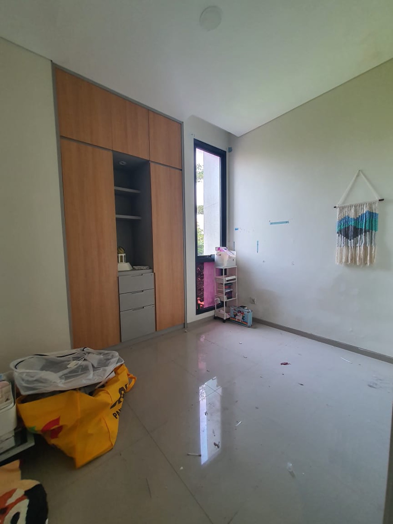 Rumah Siap Huni dengan Hunian Nyaman dan Asri di Bintaro Sektor 9.