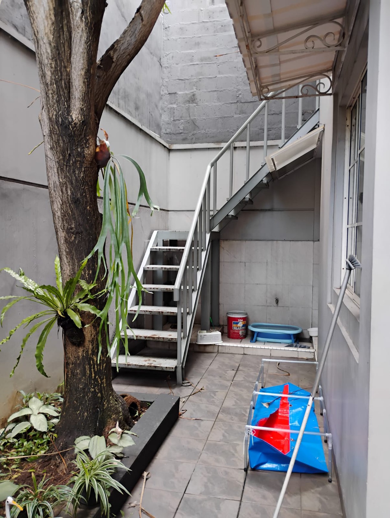 Dijual Rumah Siap Huni Dan Nyaman Jalan Sulawesi, Lippo Karawaci - Tangerang