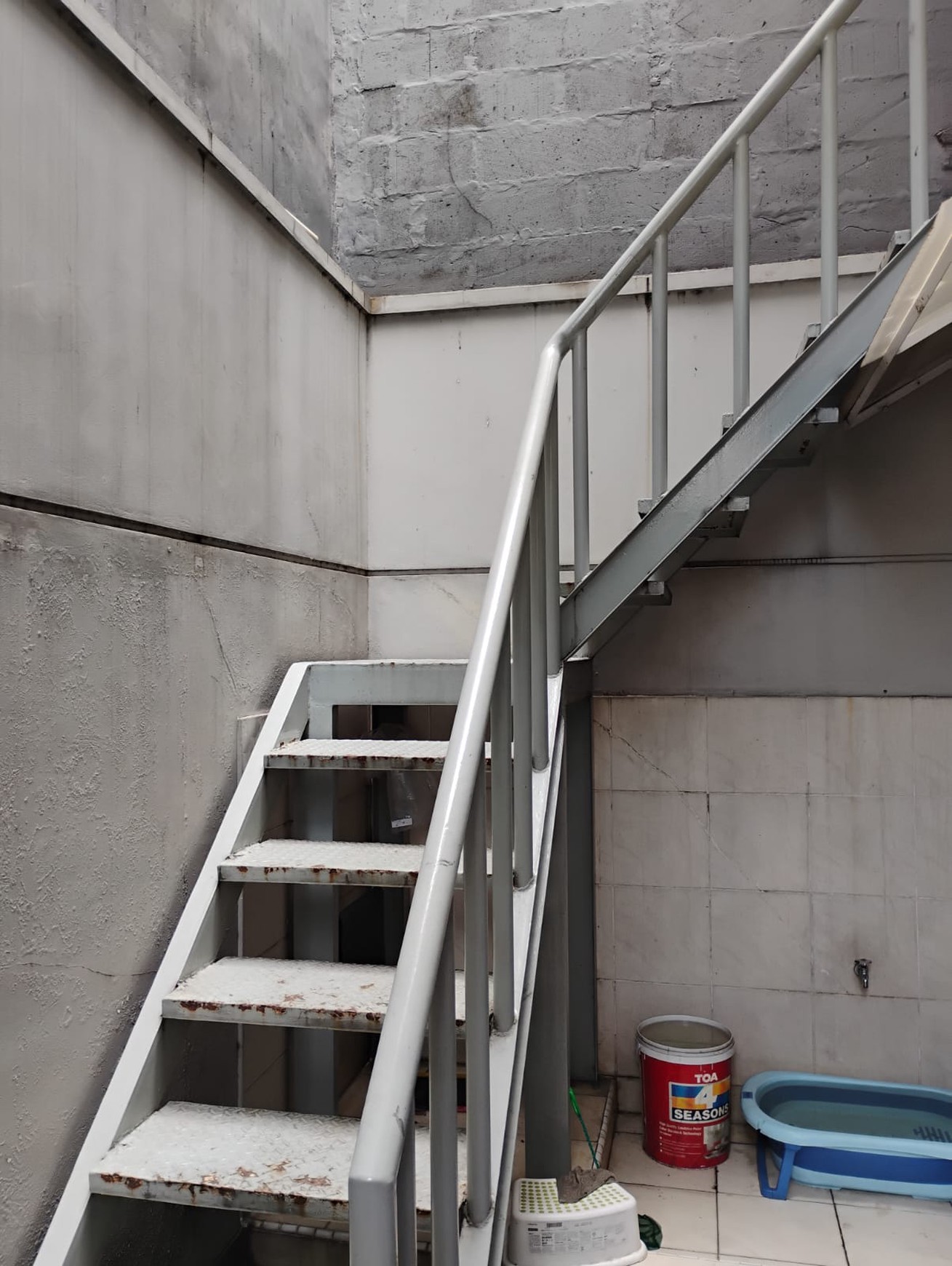 Dijual Rumah Siap Huni Dan Nyaman Jalan Sulawesi, Lippo Karawaci - Tangerang