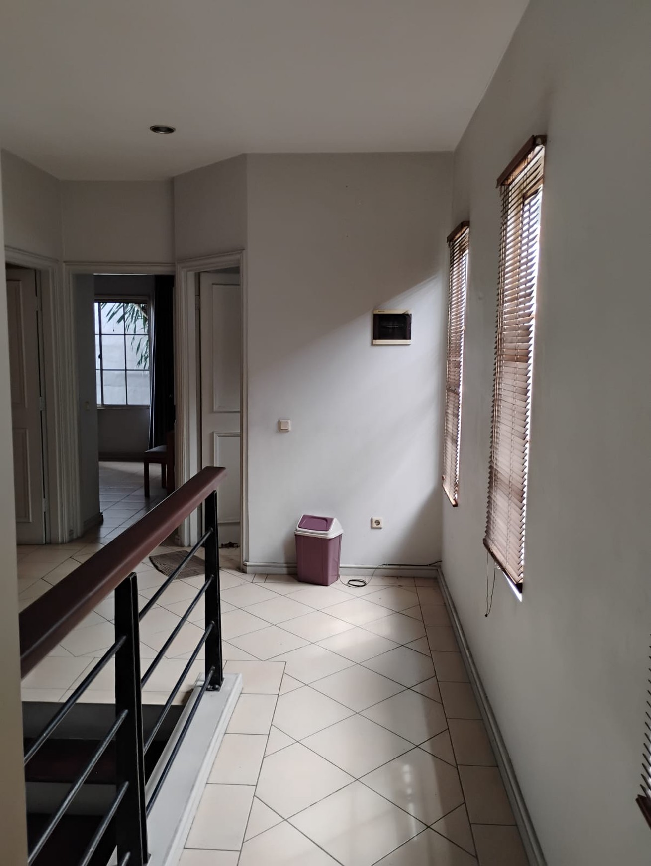 Dijual Rumah Siap Huni Dan Nyaman Jalan Sulawesi, Lippo Karawaci - Tangerang