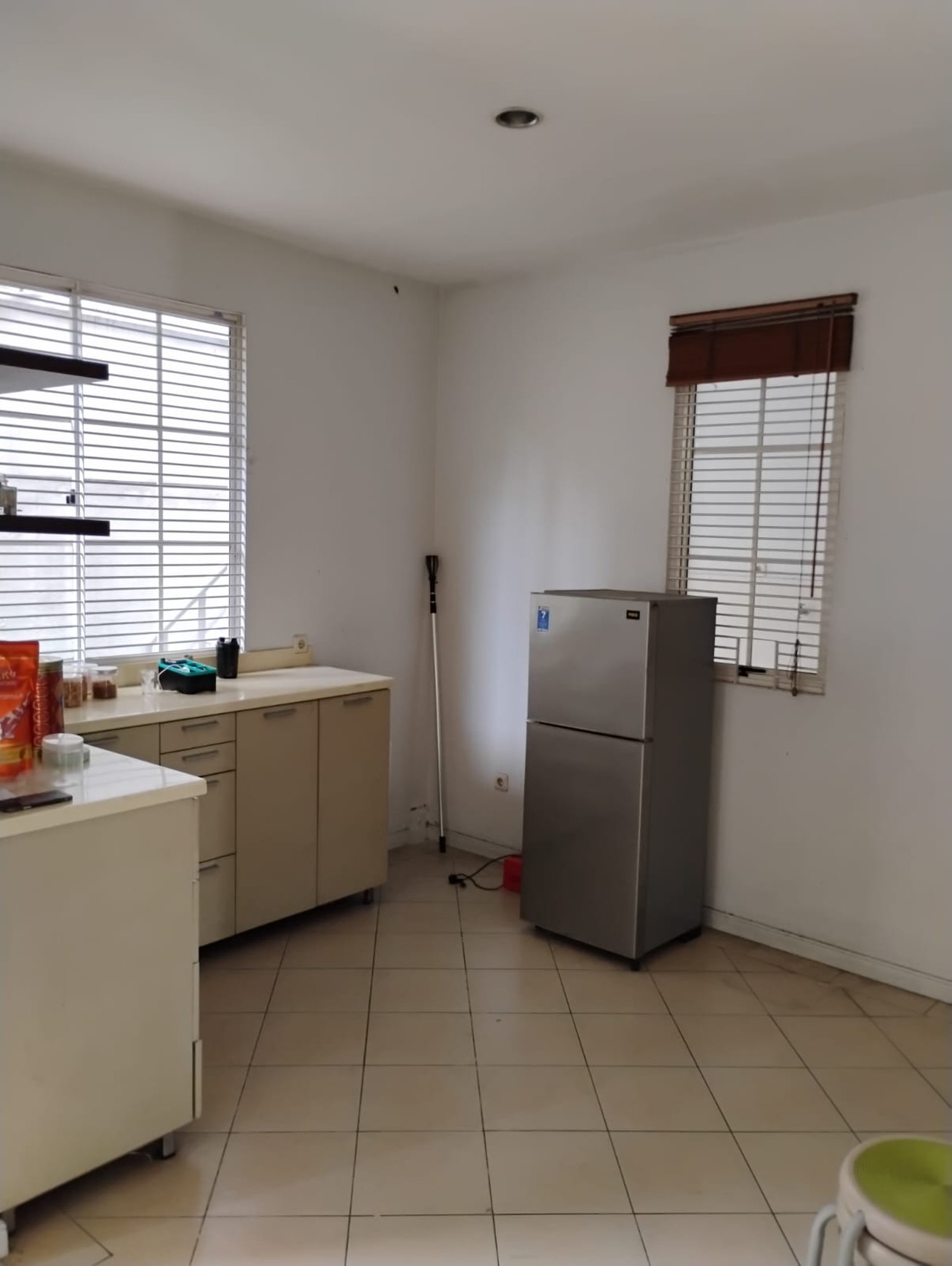 Dijual Rumah Siap Huni Dan Nyaman Jalan Sulawesi, Lippo Karawaci - Tangerang