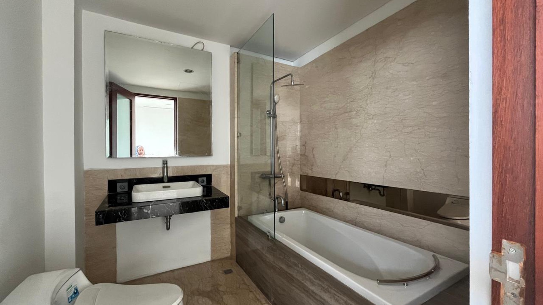 Rumah Baru Modern Tropical Minimalis