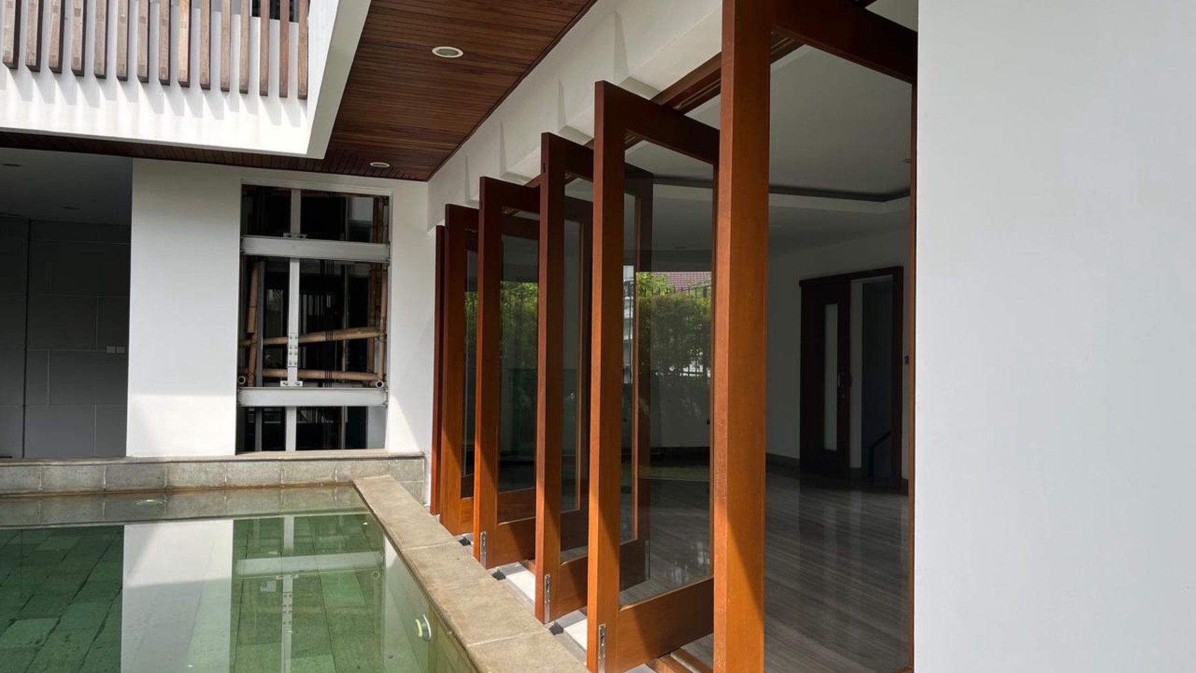 Rumah Baru Modern Tropical Minimalis