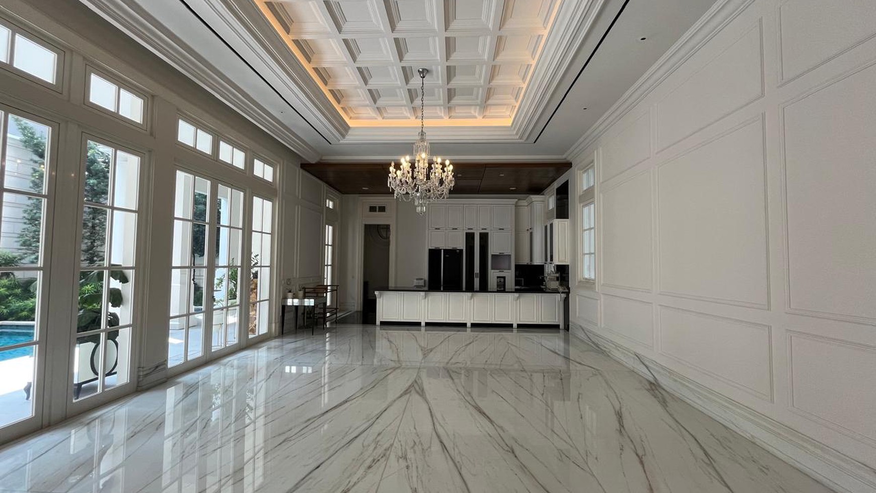 Rumah Mewah Dalam Perumahan di Mega kuningan Jakarta Selatan