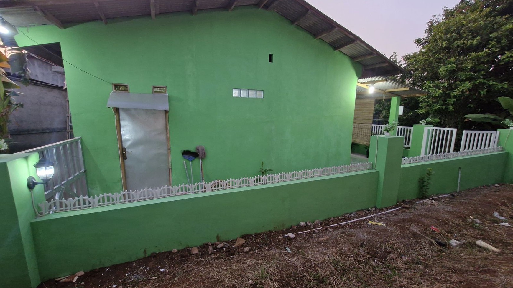 Rumah Siap Huni dengan Hunian Nyaman dan Asri di Pamulang