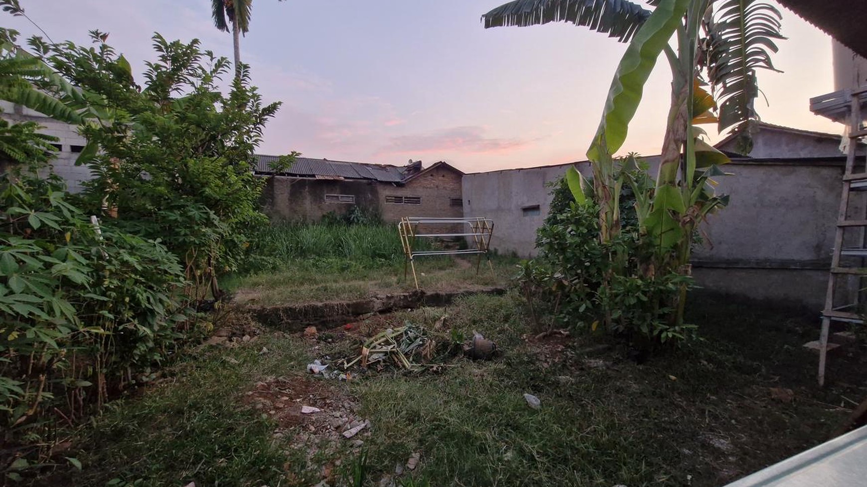 Rumah Siap Huni dengan Hunian Nyaman dan Asri di Pamulang