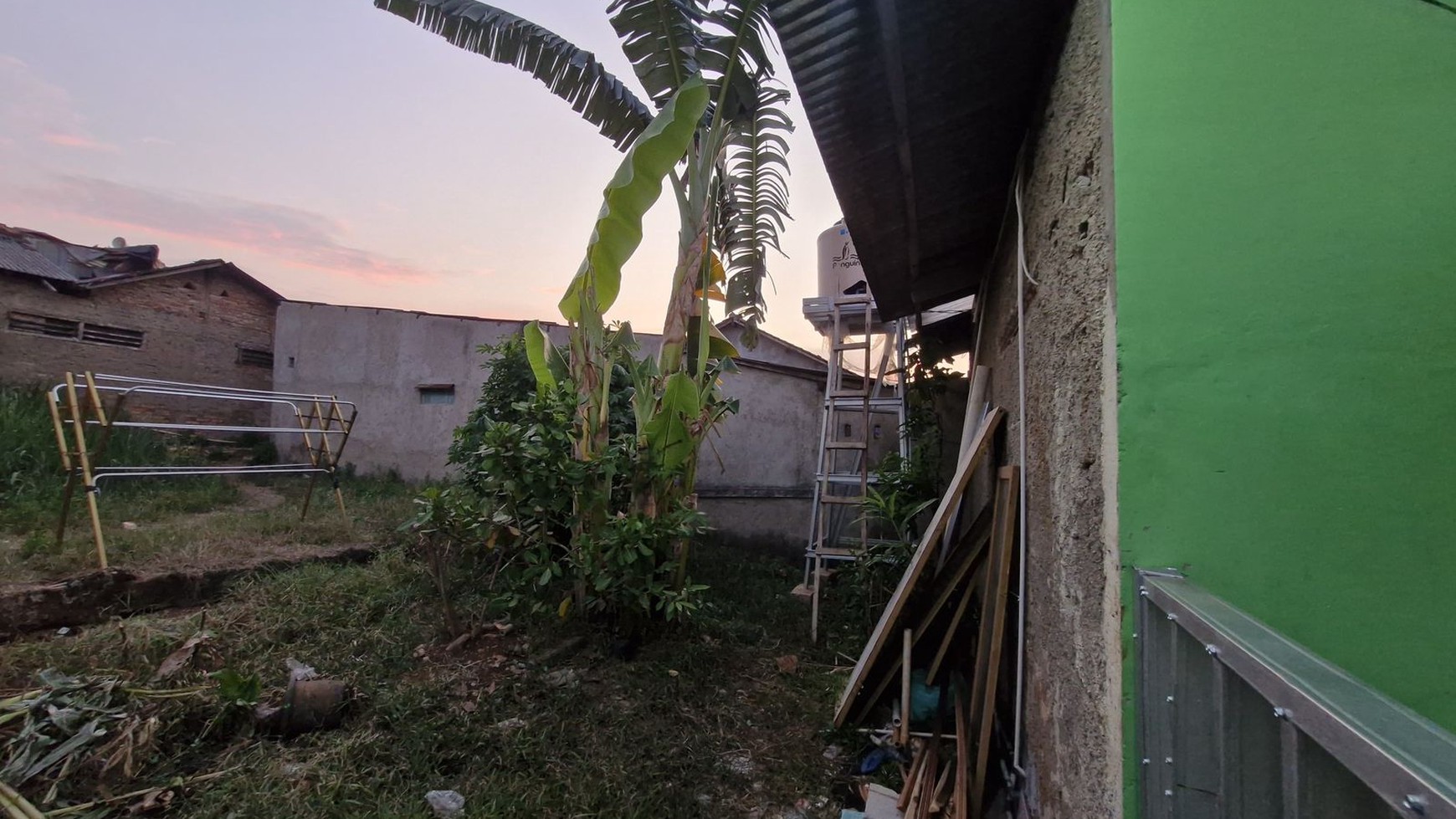 Rumah Siap Huni dengan Hunian Nyaman dan Asri di Pamulang