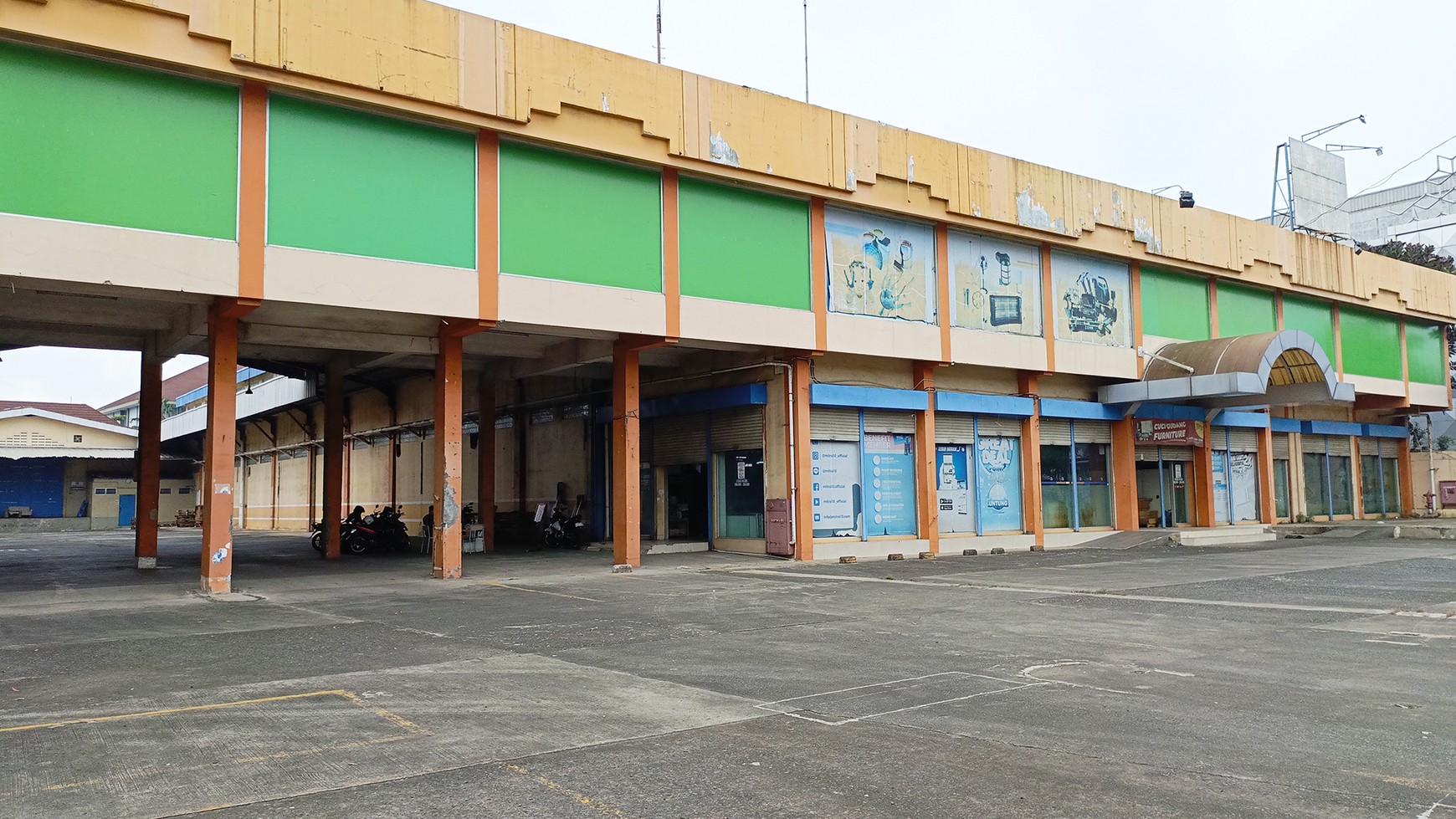 Ruang Usaha dan Gudang Strategis Jalan Raya Kalimalang, Bekasi