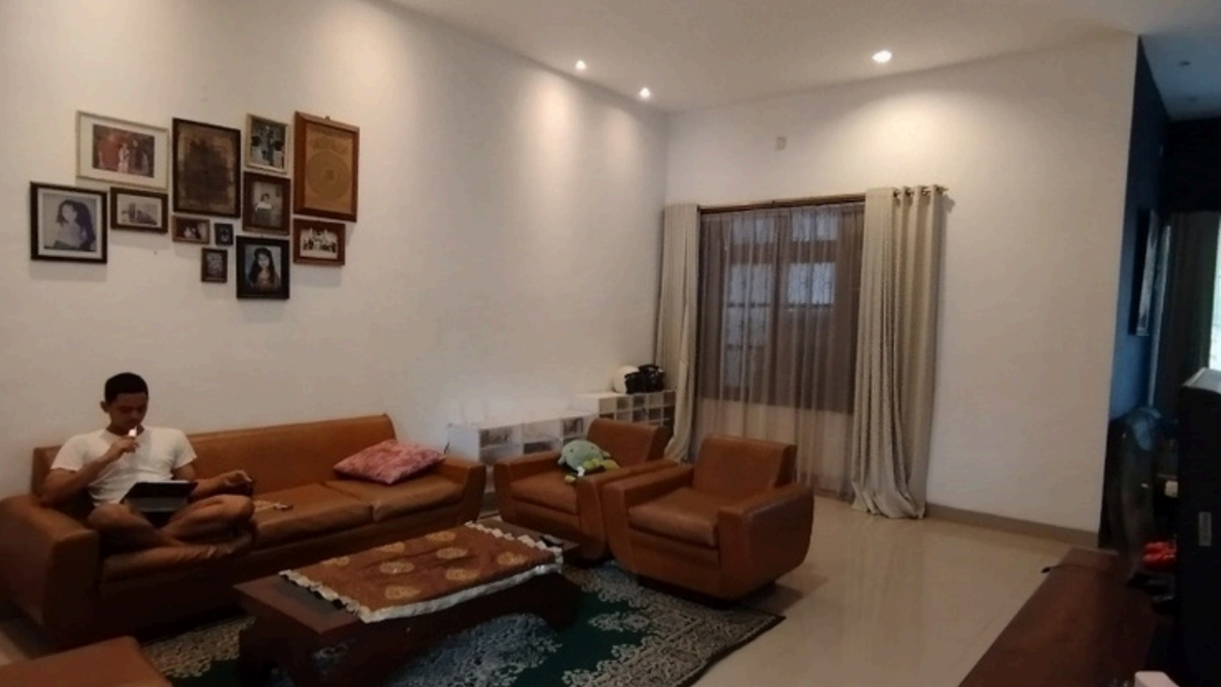 Rumah Siap Huni dengan Hunian Nyaman dan Asri di Ciputat