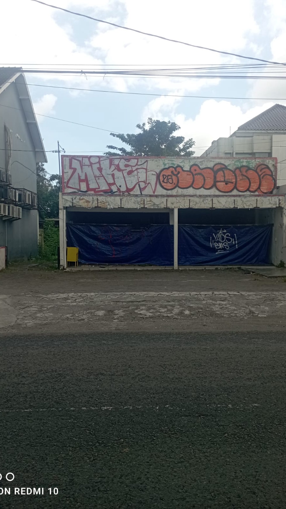 Tanah & Bangunan 1200 Meter Persegi Di Area Bisnis Jalan Godean Sleman