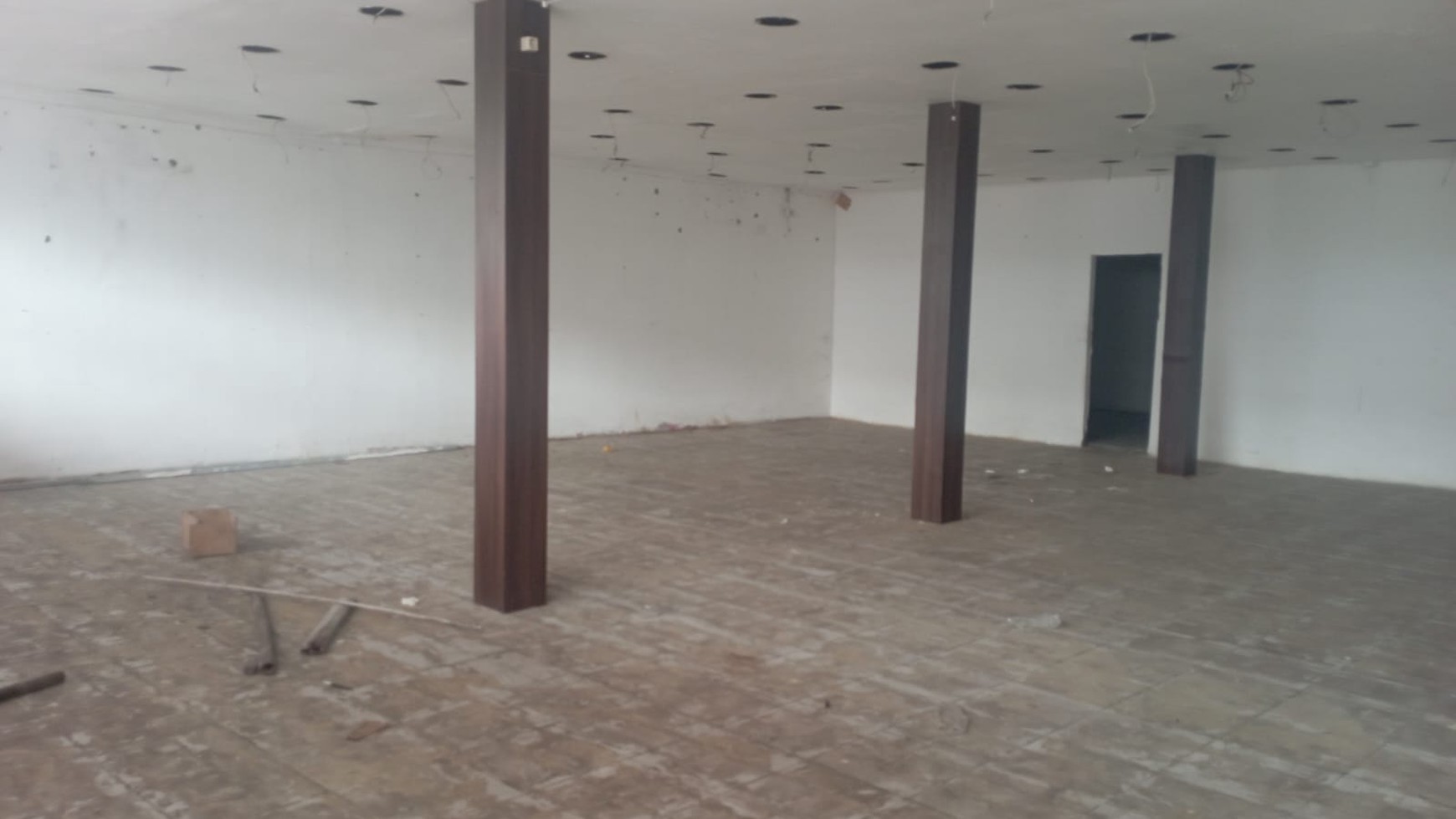 Tanah & Bangunan 1200 Meter Persegi Di Area Bisnis Jalan Godean Sleman