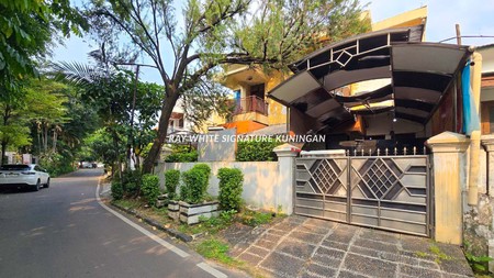 Rumah Lama Layak Huni di Jl Pam Baru I Pejompongan