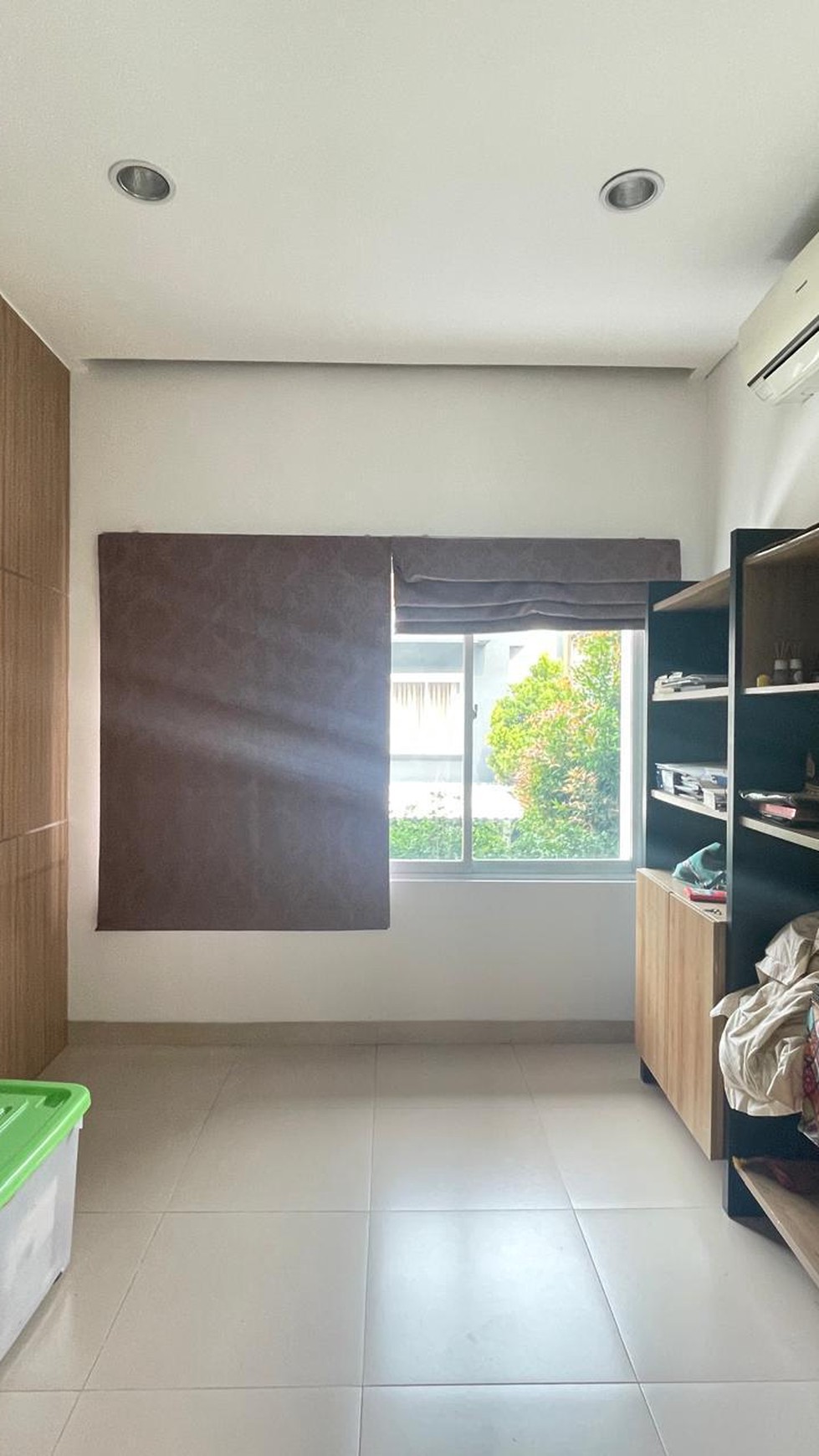 Di Sewa Rumah 3 Lantai Mewah Siap Huni dengan Hunian Nyaman @Pasar Minggu