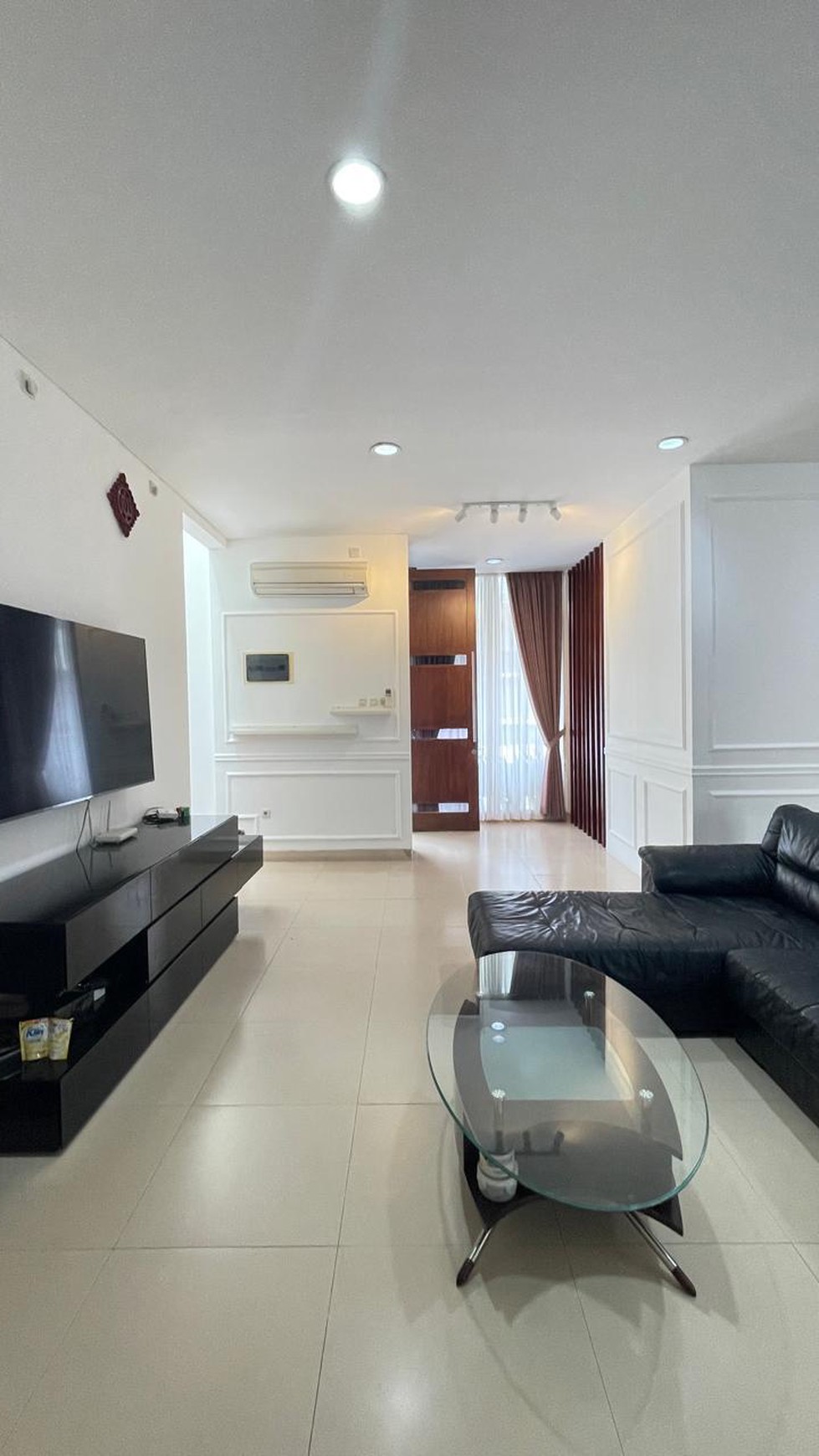 Di Sewa Rumah 3 Lantai Mewah Siap Huni dengan Hunian Nyaman @Pasar Minggu