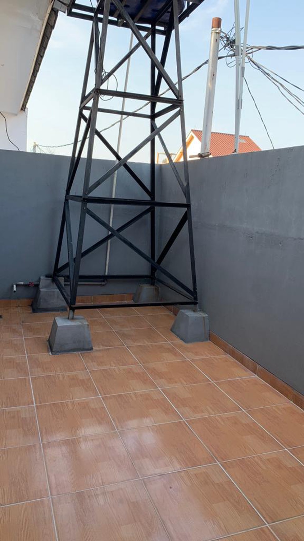 Rumah Siap Huni , Rapi di Perumahan Pondok Aren 