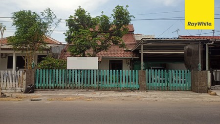 Dijual Rumah SHM di Jalan Gayungsari Surabaya