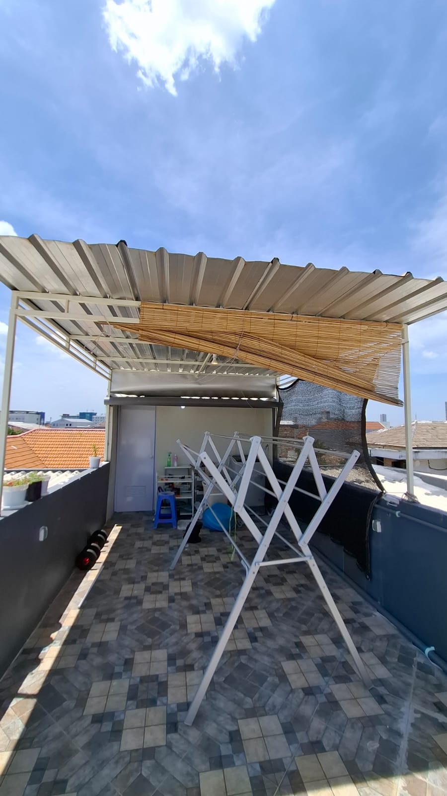 Dijual Rumah 3 Lantai Minimalis Modern | SHM | Full Furnish |490JT| Surabaya Timur