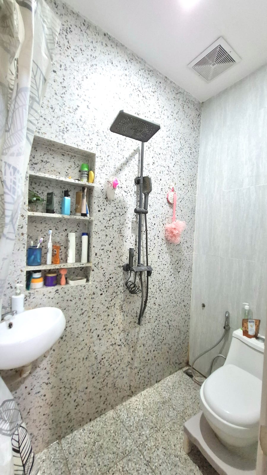 Dijual Rumah 3 Lantai Minimalis Modern | SHM | Full Furnish |490JT| Surabaya Timur