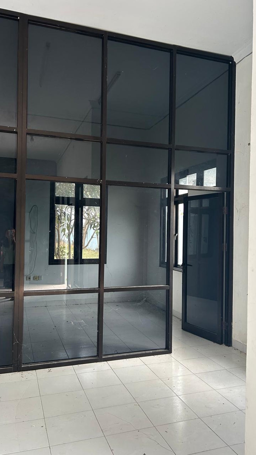 Bangunan Kantor dan Gudang Lokasi Strategis di Kota Rembang Jawa Tengah 