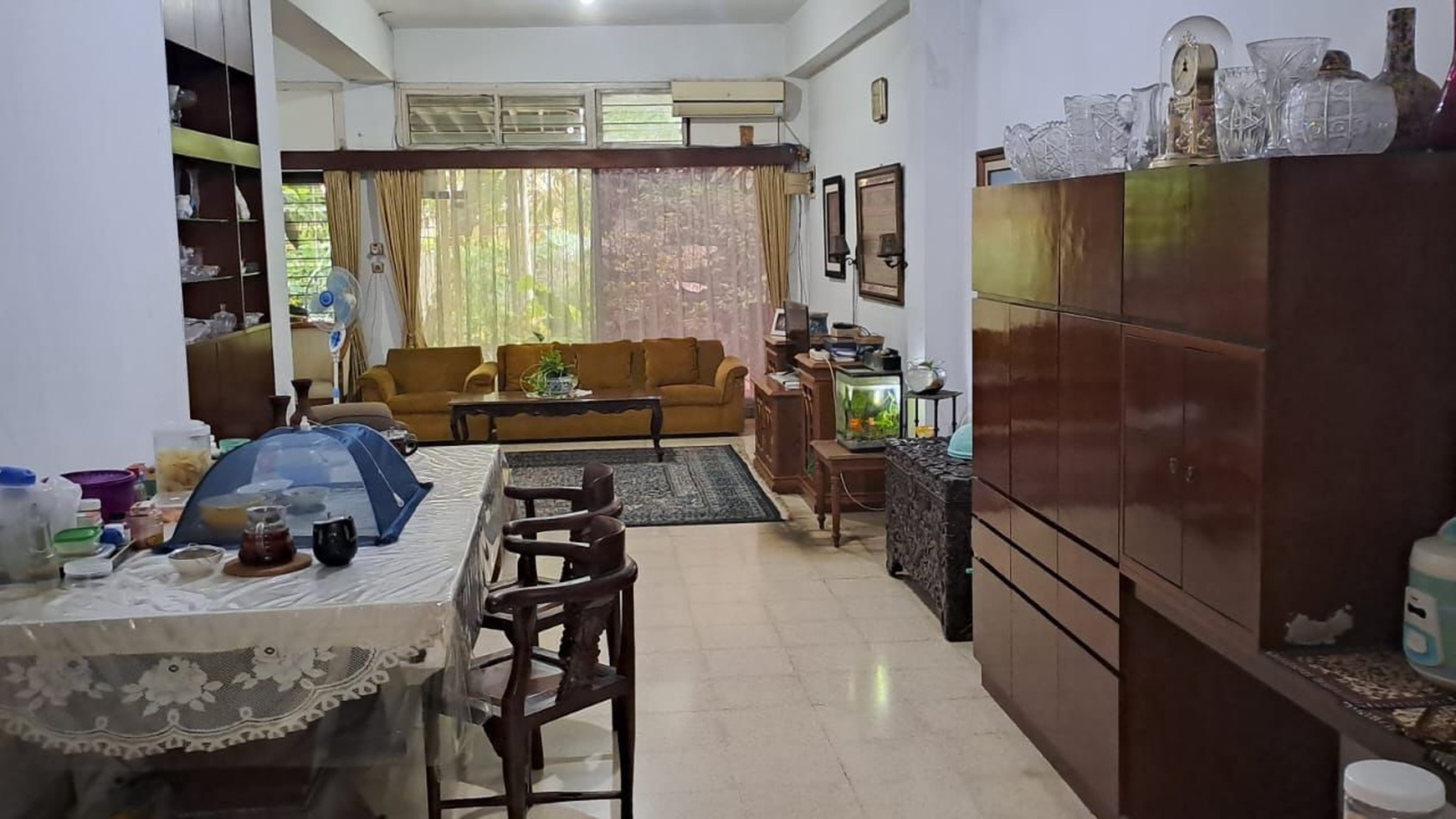 Jual Rumah Asri di Jl Iskandarsyah, Kebayoran Baru