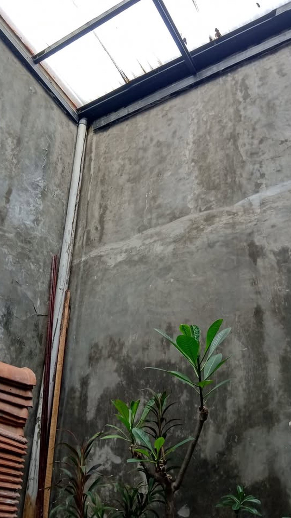 Rumah Siap Huni dengan Hunian Nyaman dan Asri di Pamulang