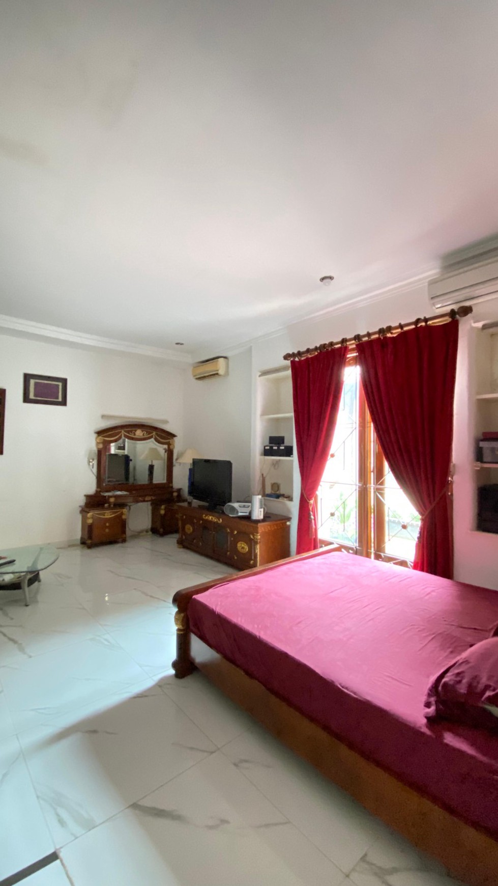 Cinere bukit cinere indah luas 562 dalam komplek eks pondok indah grup