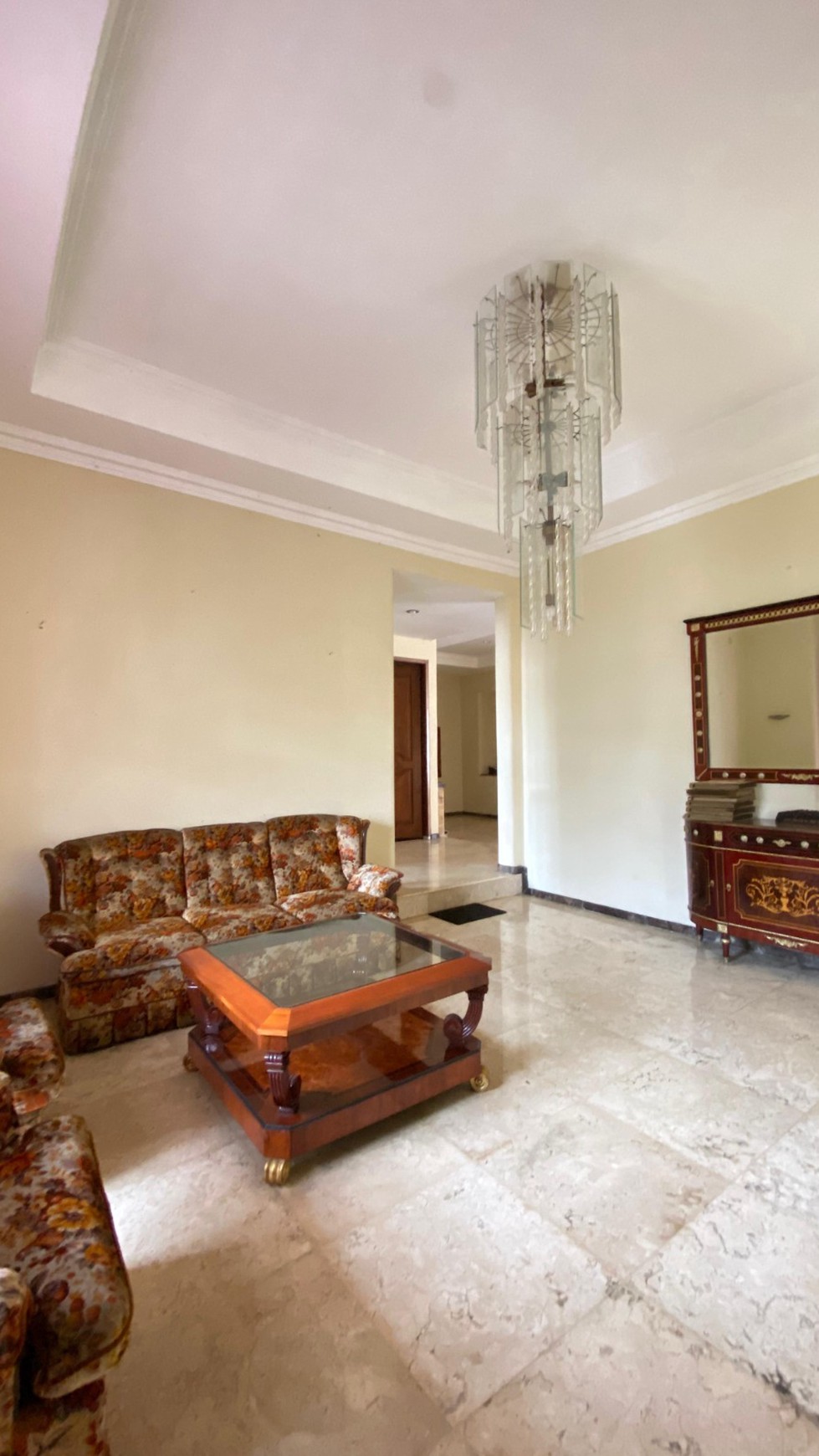 Cinere bukit cinere indah luas 562 dalam komplek eks pondok indah grup