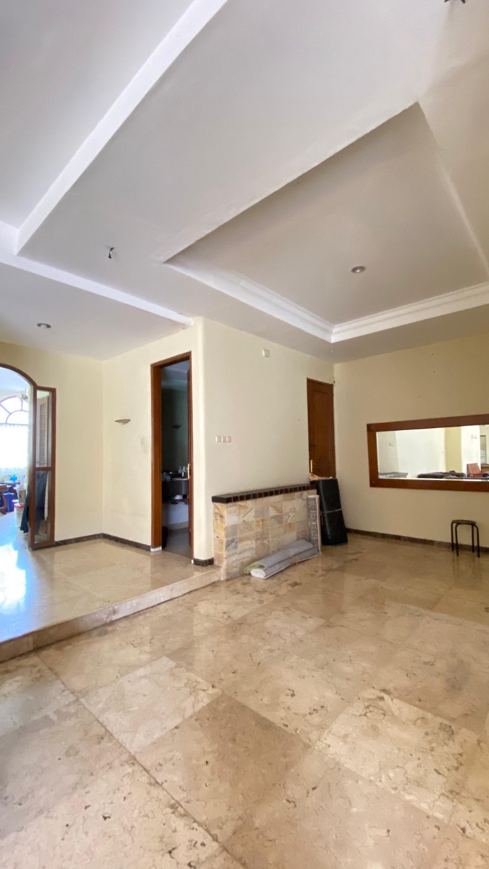 Cinere bukit cinere indah luas 562 dalam komplek eks pondok indah grup