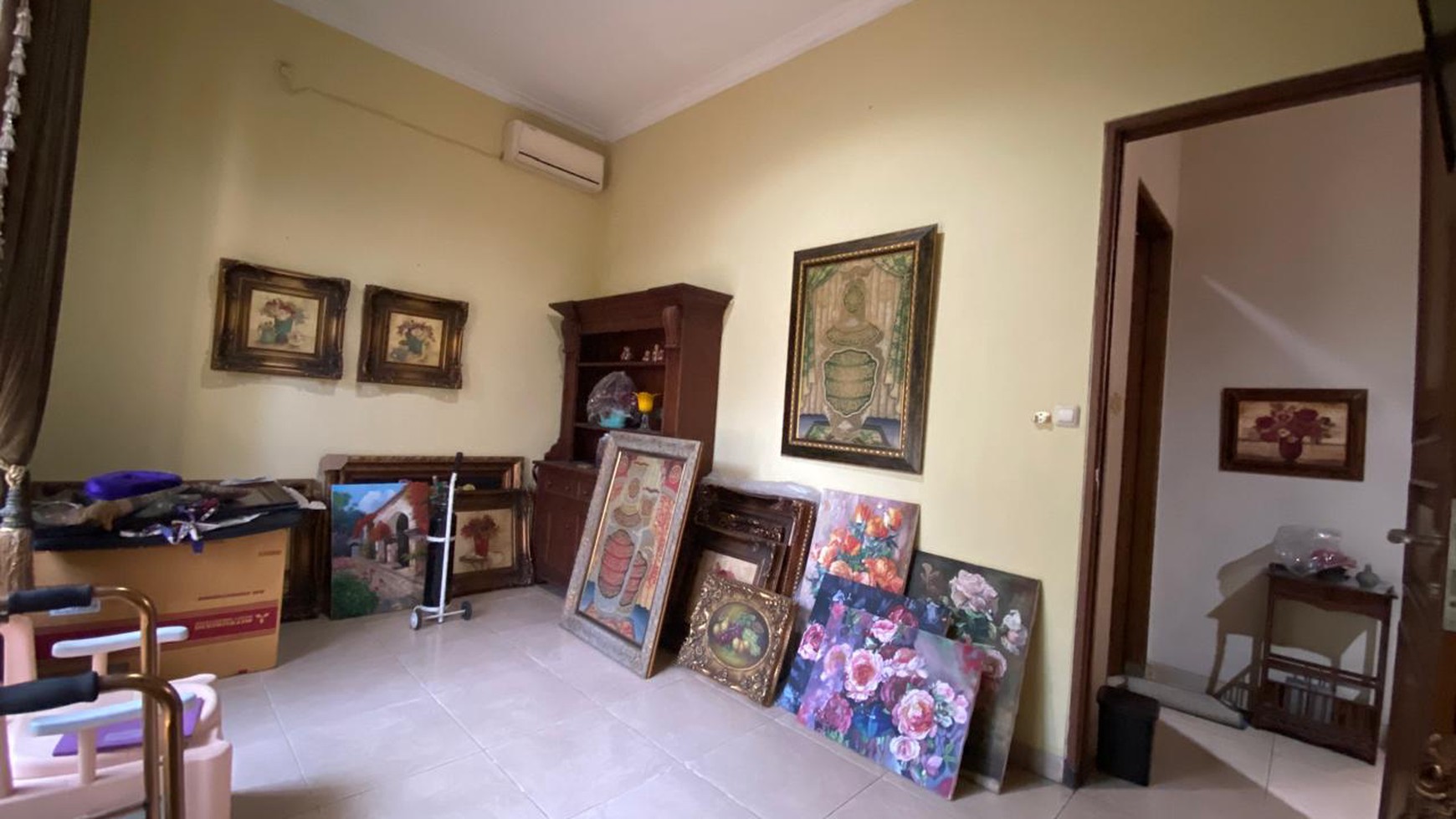 Rumah Cantik, Strategis & Bebas Banjir Jl. Jambu Jatibening 2