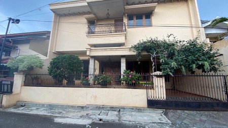 Rumah Cantik, Strategis & Bebas Banjir Jl. Jambu Jatibening 2