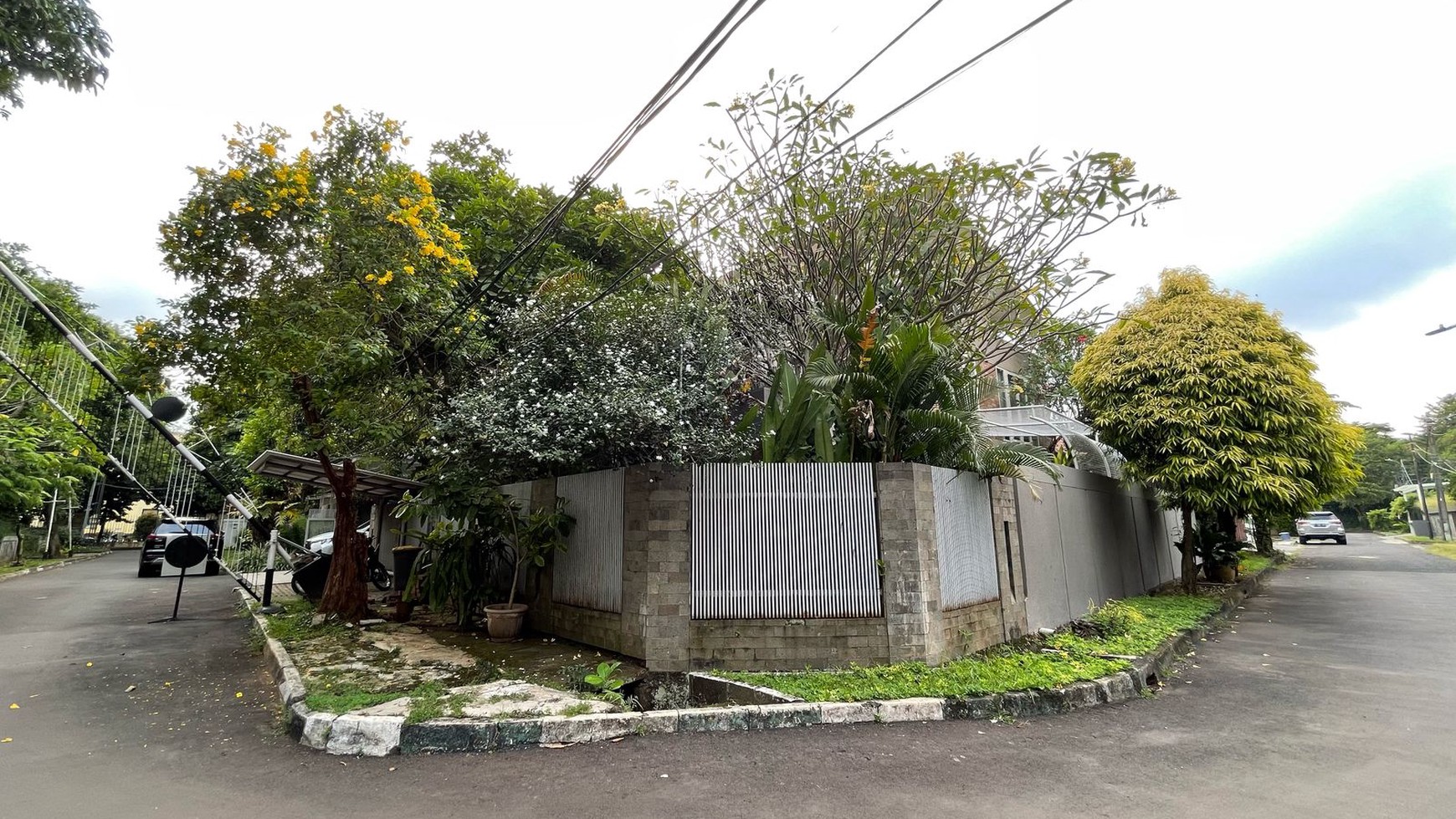 Disewakan Rumah cantik di Lebak Bulus area nyaman