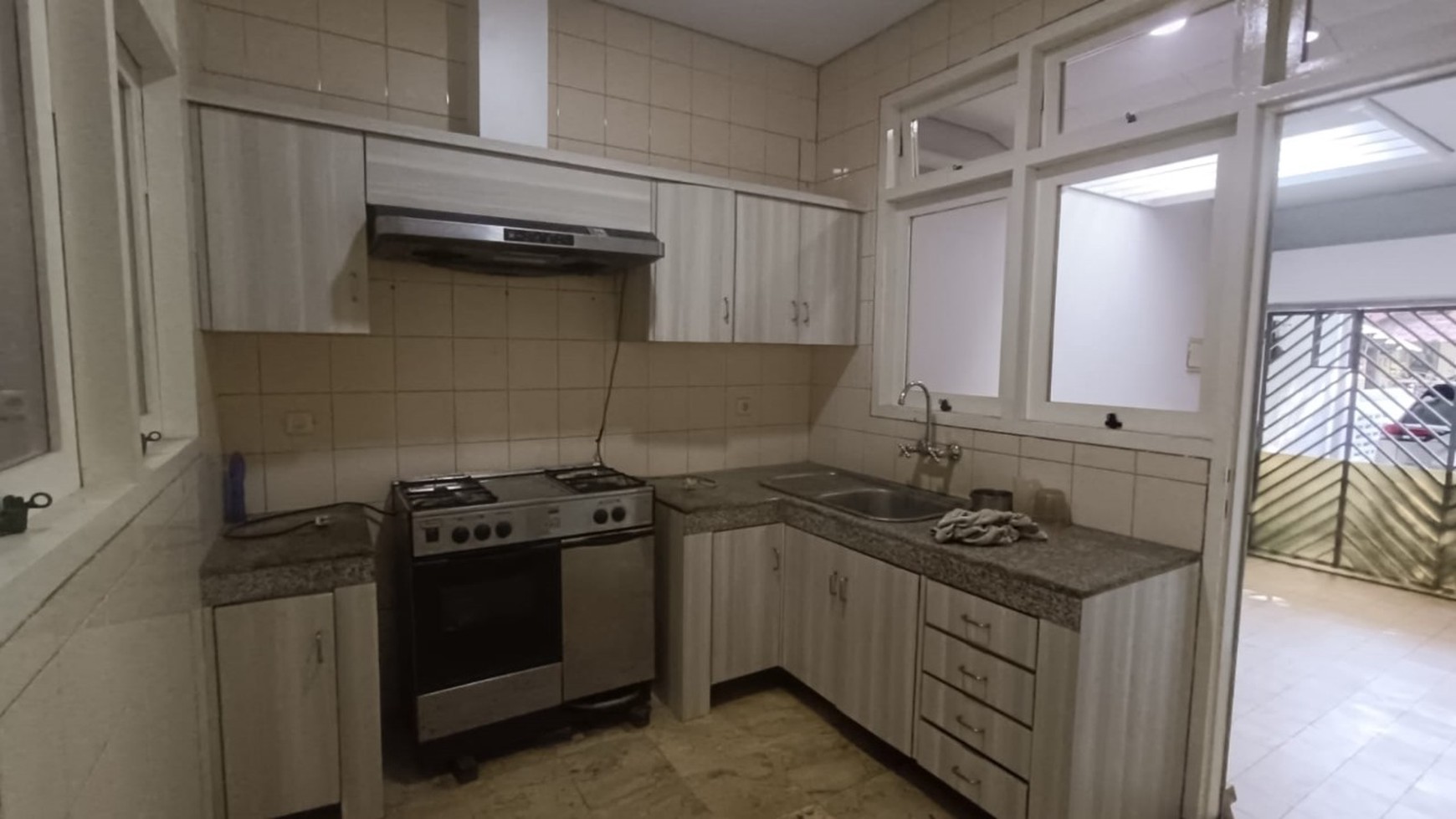 Rumah Pondok Indah, Jl. Pinang Merah, Kebayoran Lama, Jakarta Selatan