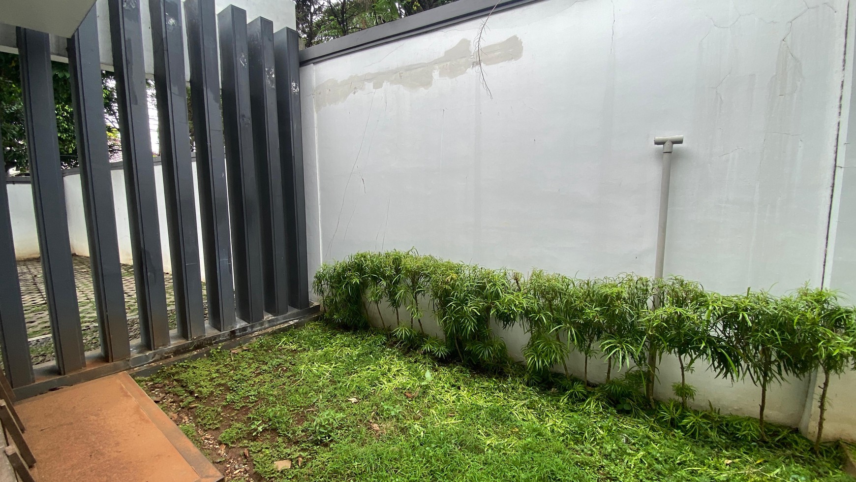 Rumah siap huni, Bangka area, Jakarta selatan 21M reposisi menjadi 14,5M (Nego)
