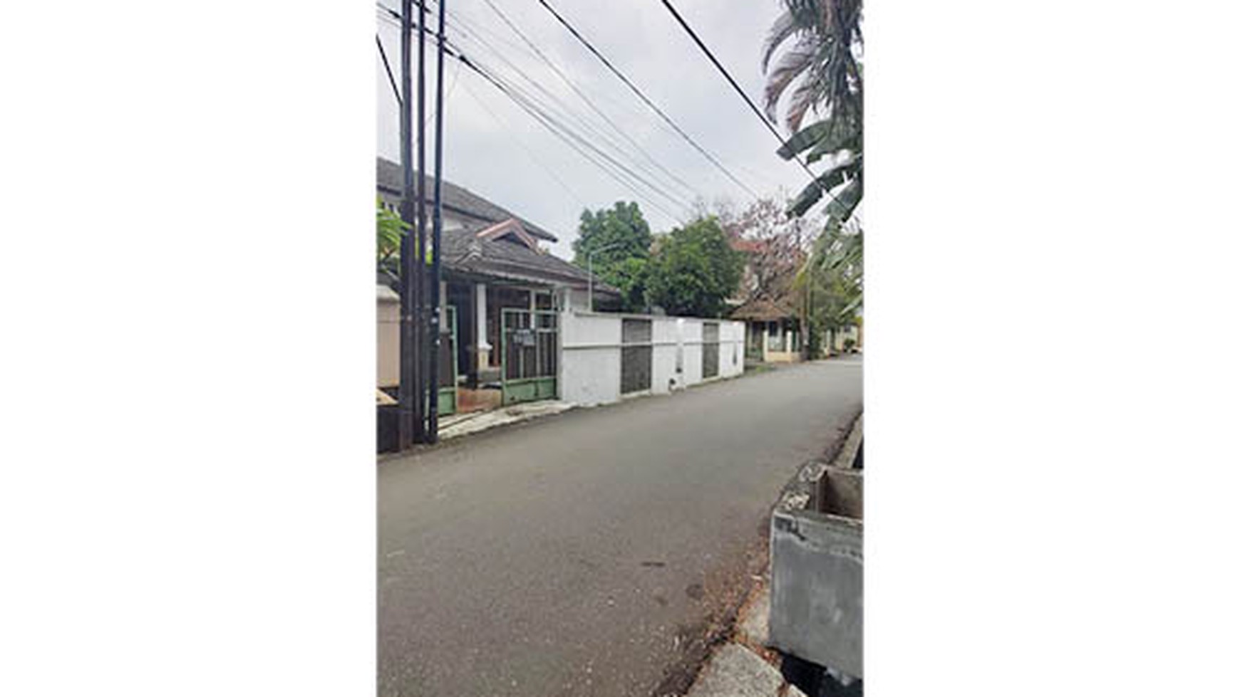 Rumah Jl Perkebunan Duren Sawit, Pondok Bambu