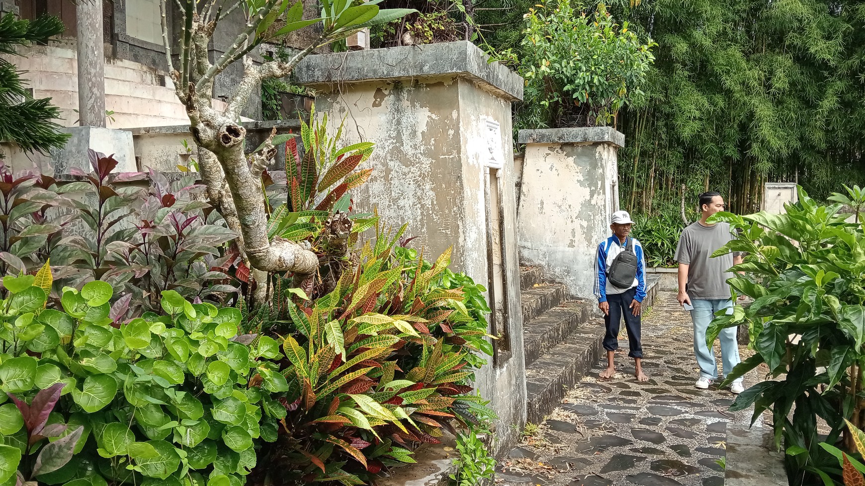 Villa For Sale - Land Value Only, Prime Location in Puri Gading, Jimbaran