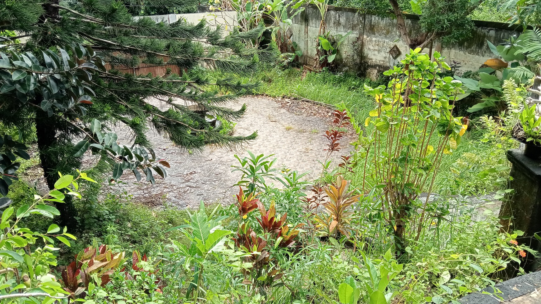 Villa For Sale - Land Value Only, Prime Location in Puri Gading, Jimbaran