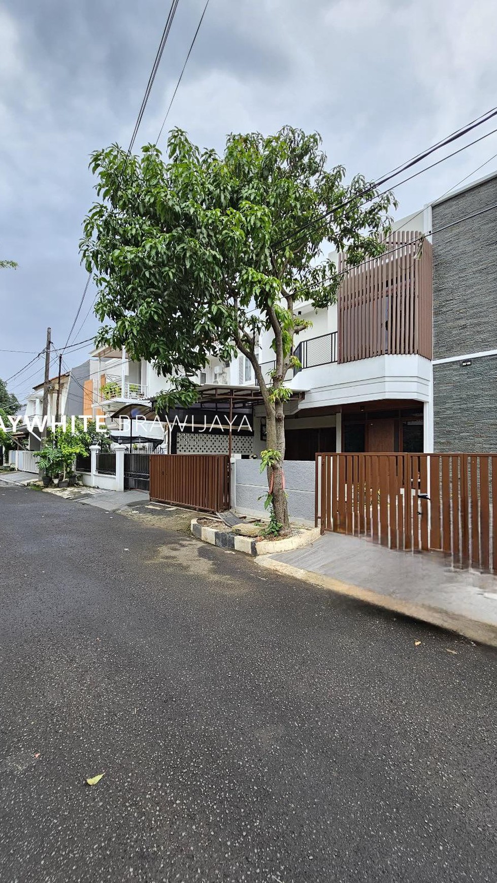 Rumah Siap Huni Lokasi Strategis Area Lebak Bulus