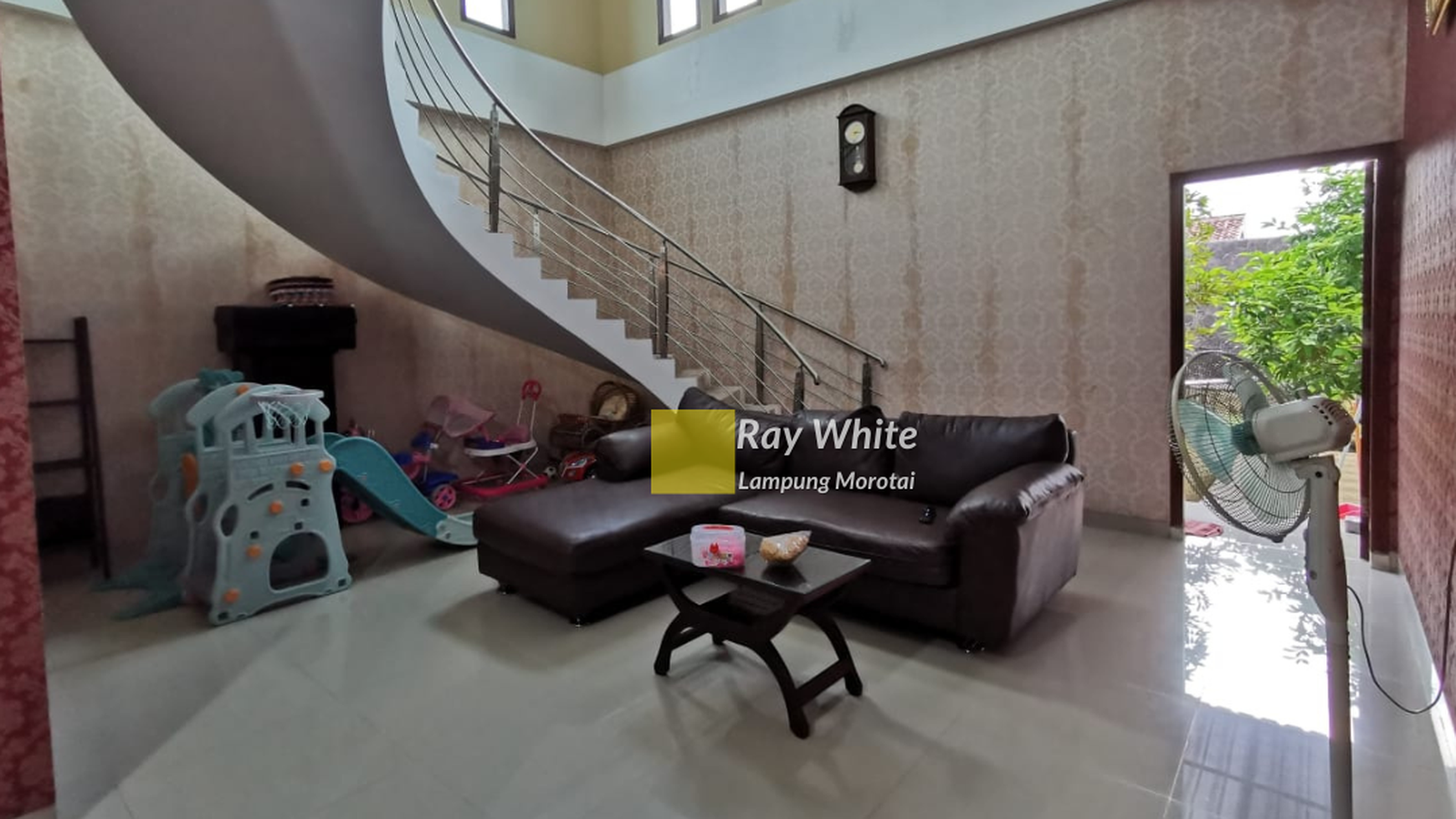 di jual rumah dan gedung bangunan pahoman