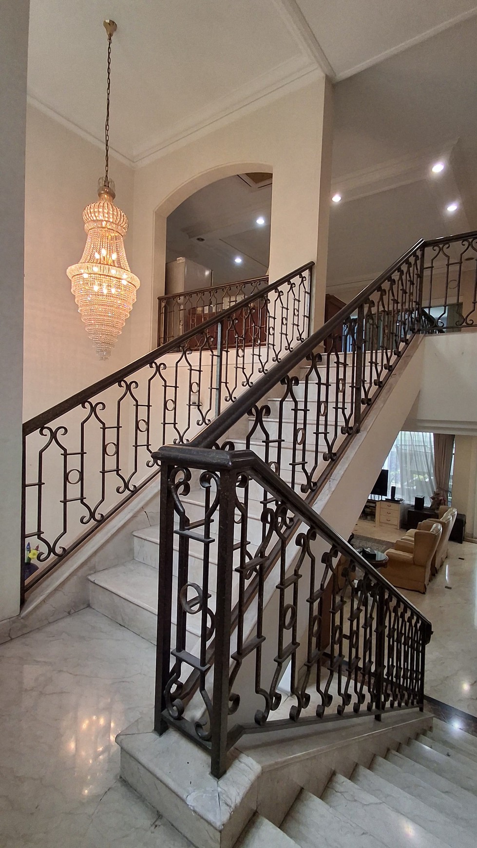 Rumah Mewah Dikawasan Elit Kebayoran Baru, Jakarta Selatan