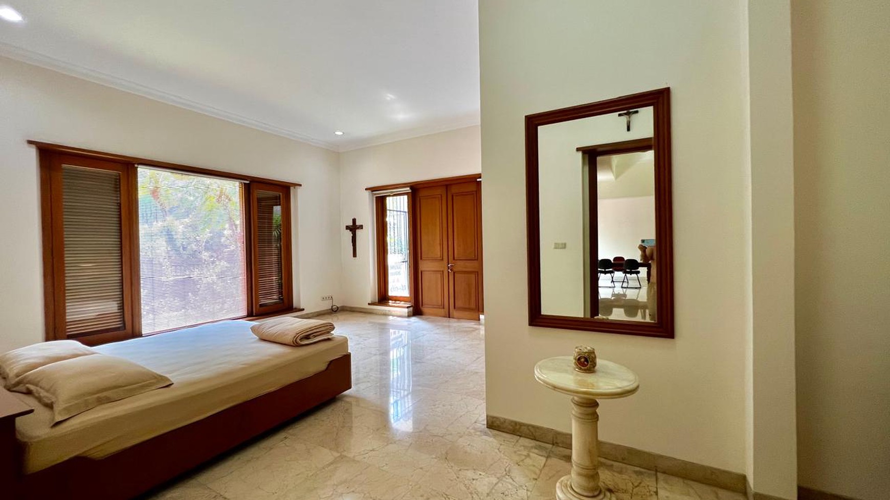 Rumah Kemang Selatan, Komplek Apartemen Kemang Jaya