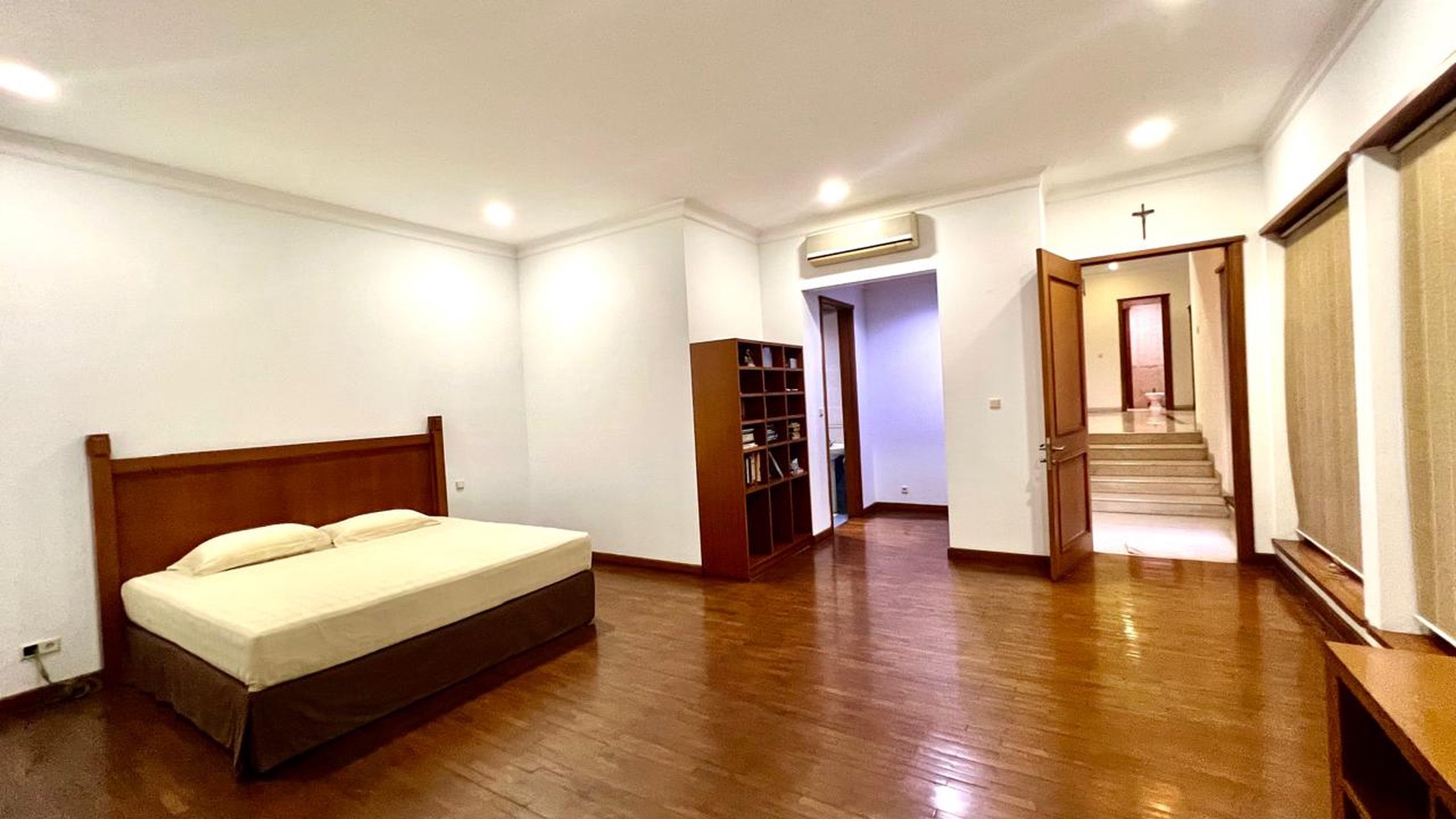 Rumah Kemang Selatan, Komplek Apartemen Kemang Jaya
