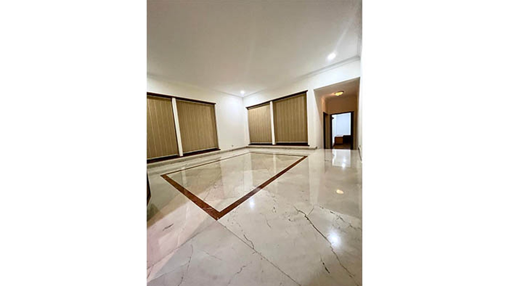 Rumah Kemang Selatan, Komplek Apartemen Kemang Jaya