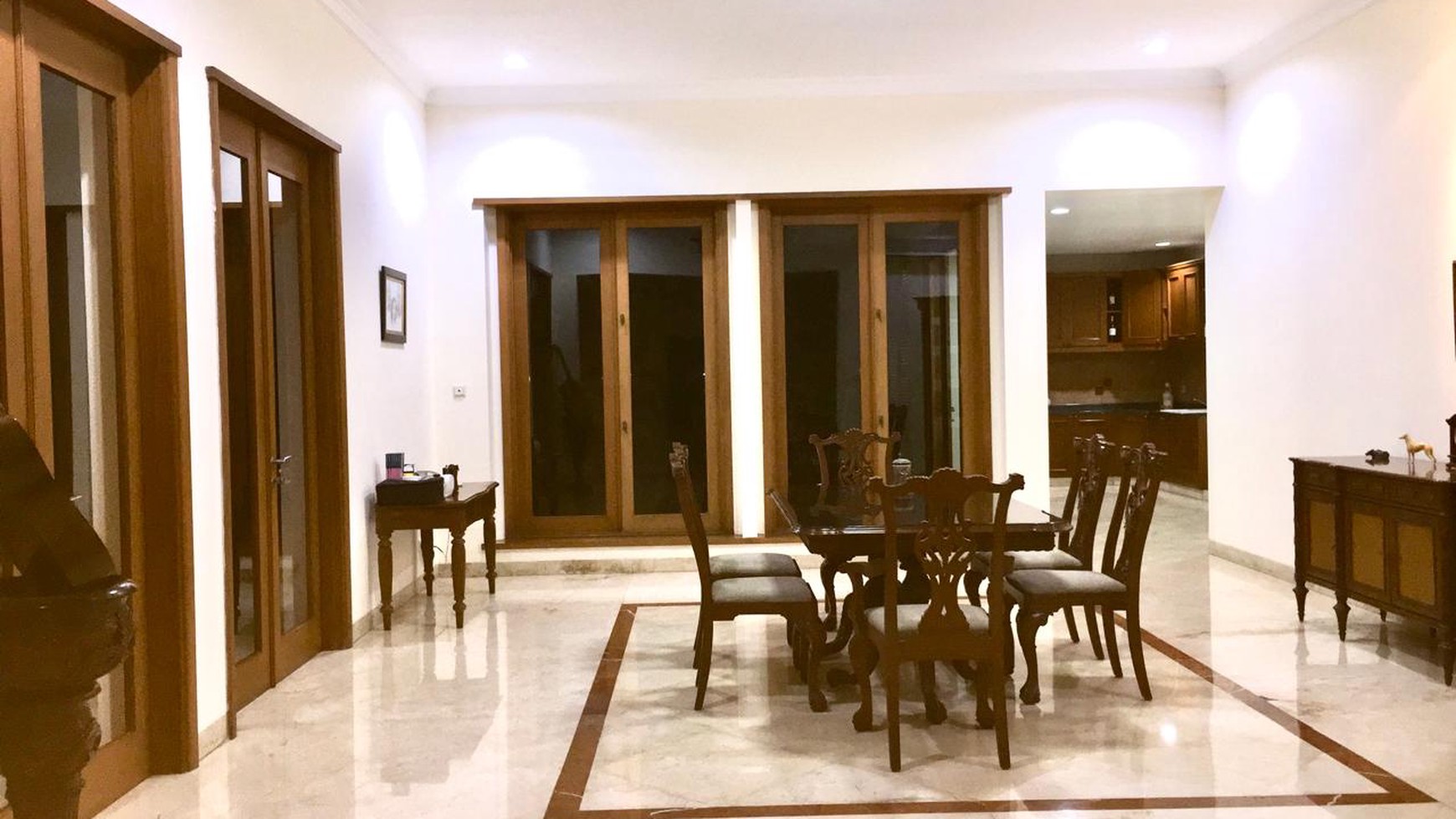 Rumah Kemang Selatan, Komplek Apartemen Kemang Jaya