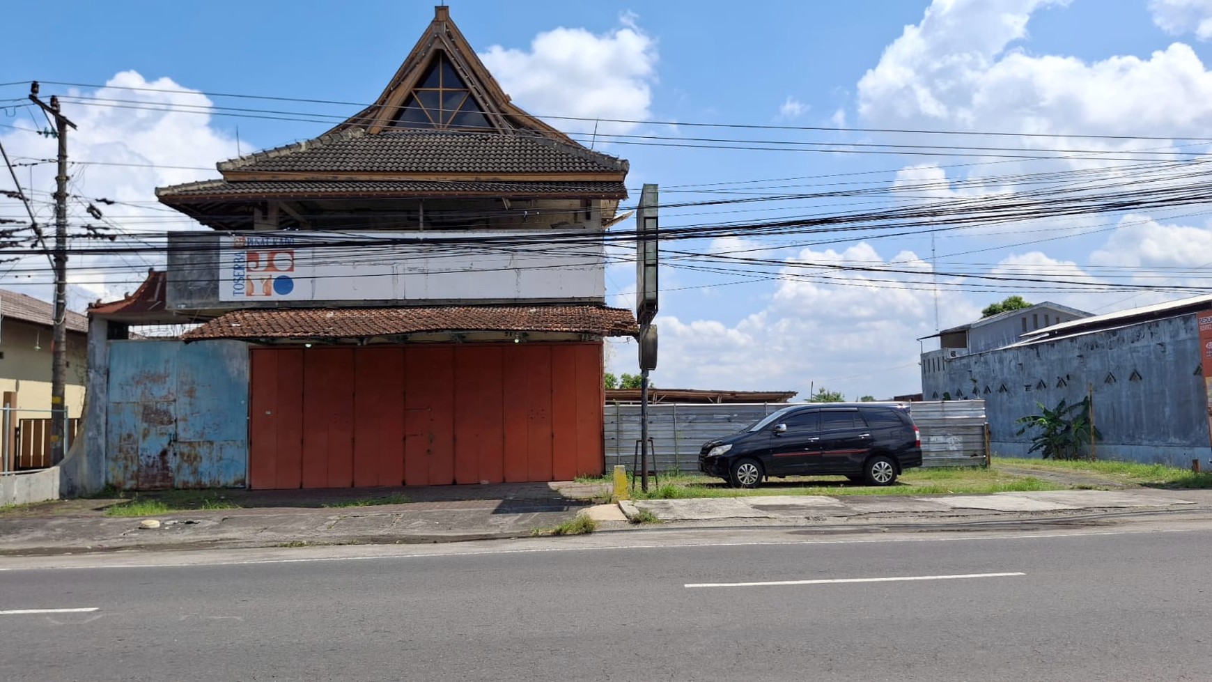 Disewakan Ruang Usaha 2 Lantai di Jalan Piyungan-Prambanan 