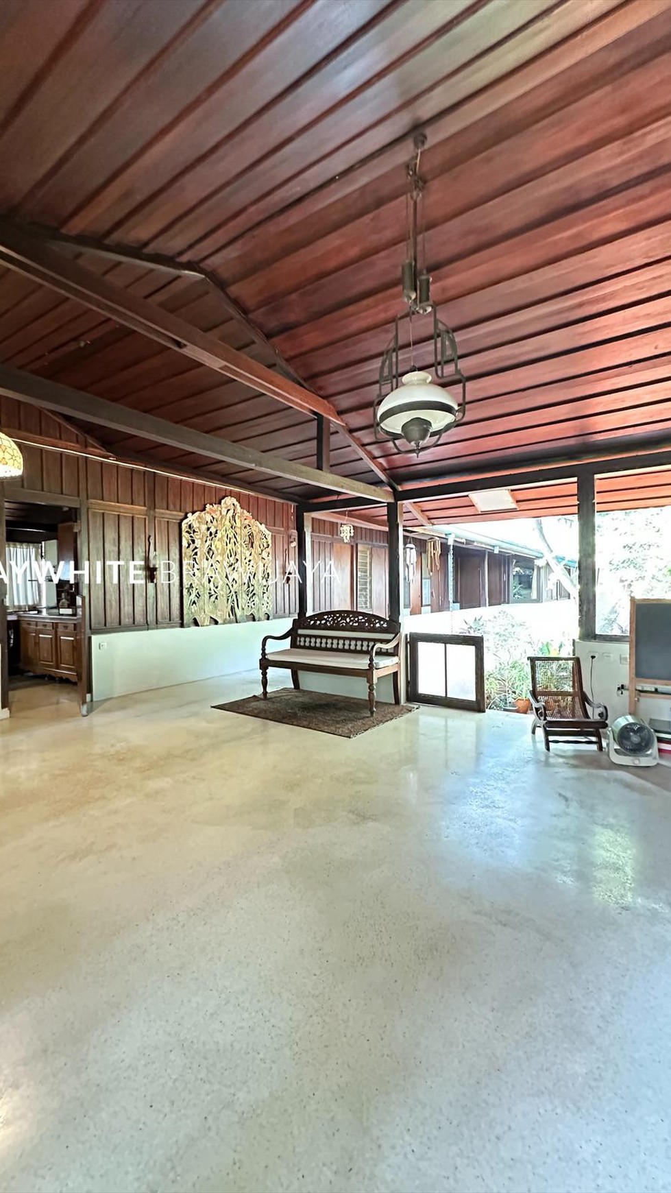 Rumah Tropical Design Dalam Kompleks Fatmawati Cilandak