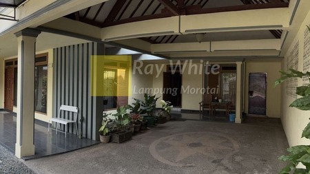 Dijual rumah di jl. perintis kemerdekaan Kota baru 